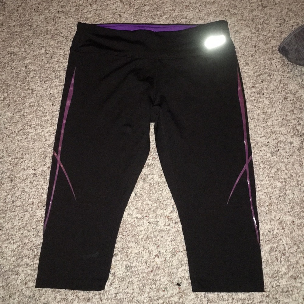 ASICS workout crop